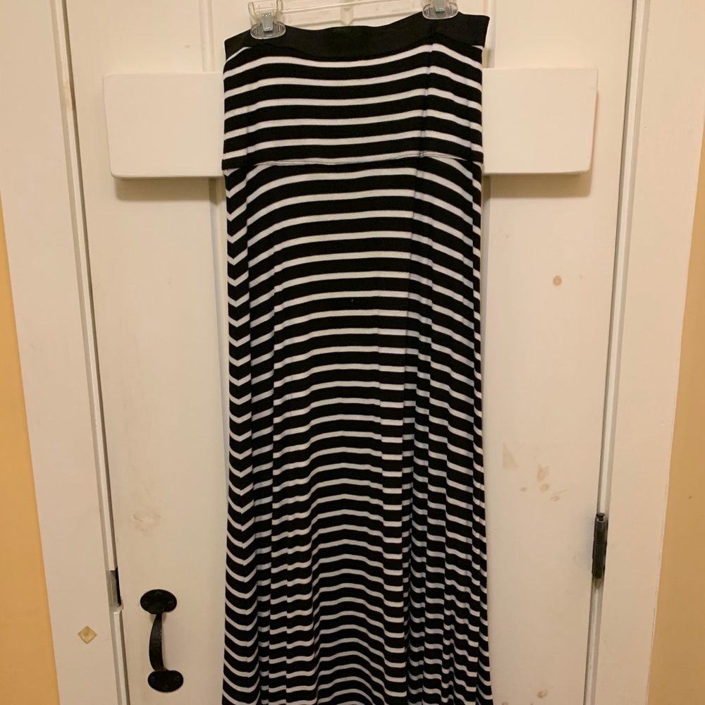 BCBGMaxAzria black and white long skirt.
